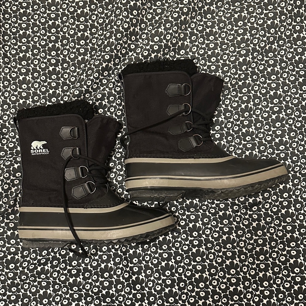 Sorel Caribou Waterproof Winter Boots 9.5 Men/11 Women